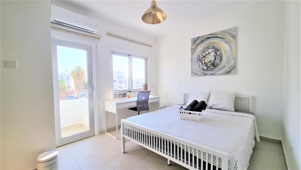 Spacious Lightflooded 2Br Apt / Near Center & Harbour Larnaca Ngoại thất bức ảnh