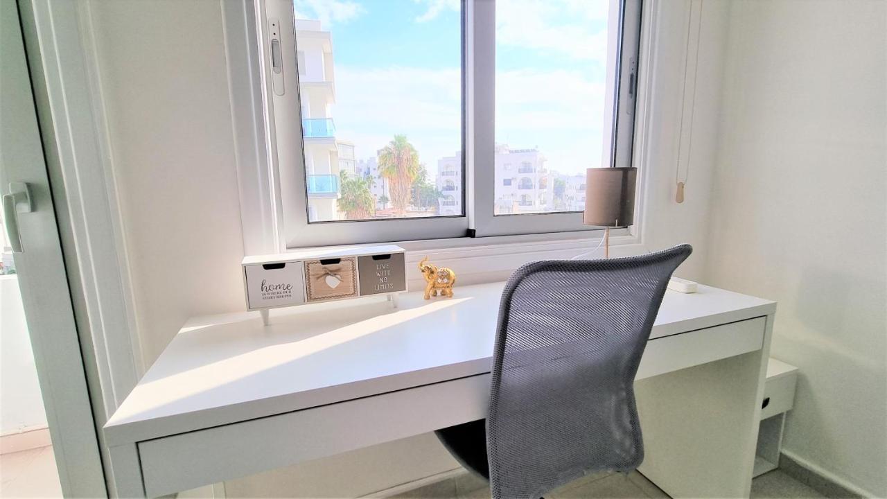 Spacious Lightflooded 2Br Apt / Near Center & Harbour Larnaca Ngoại thất bức ảnh