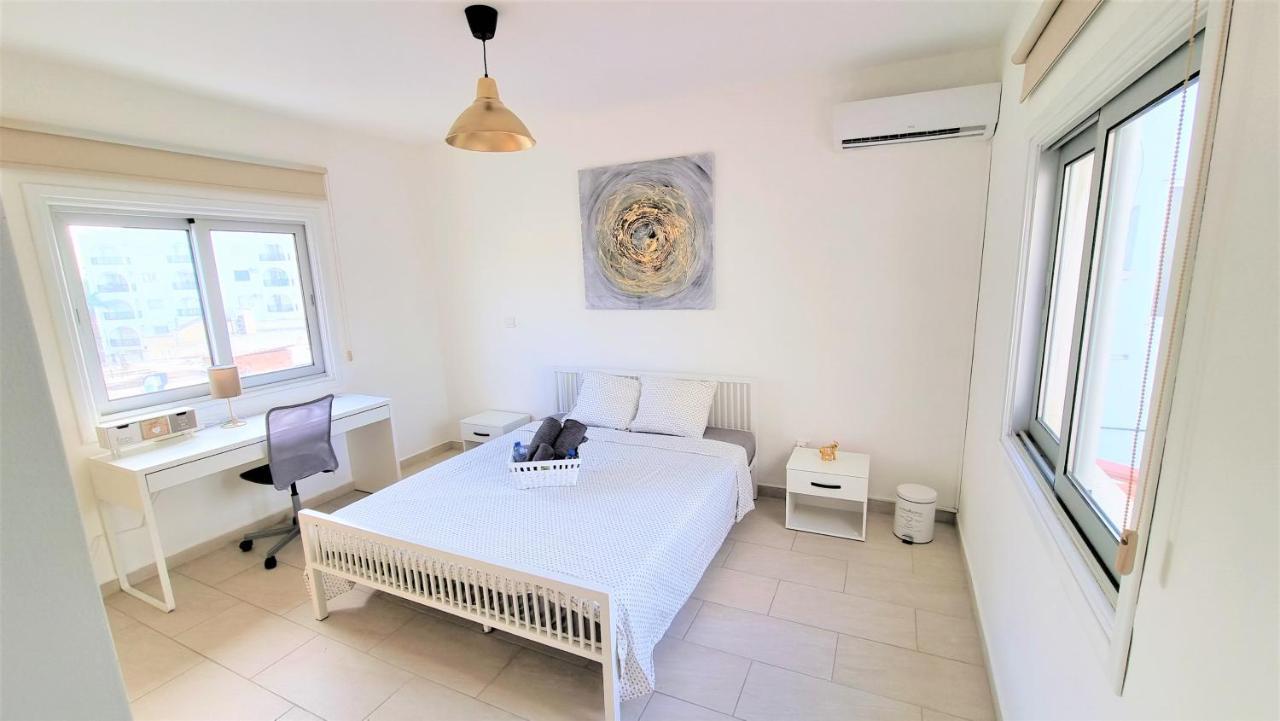 Spacious Lightflooded 2Br Apt / Near Center & Harbour Larnaca Ngoại thất bức ảnh